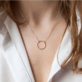 Простое Колье-цепочка в виде Круга Золотого цвета в стиле INS, Длинные Ожерелья с подвесками в полоску для женщин, Модные ювелирные изделия 2020 г.